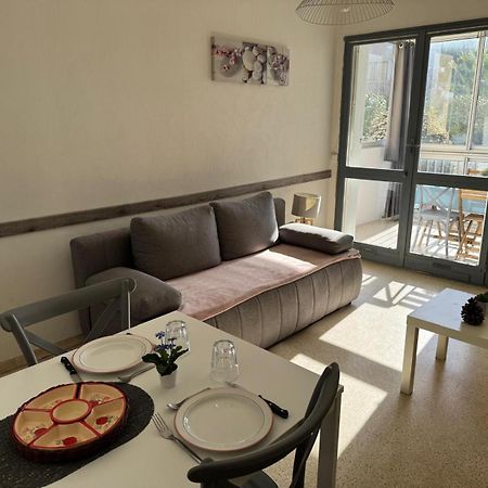 Sol-Y-Days Goelette, Agreable Appartement En Rdc Avec Parking, Proche Du Centre-Ville Et De La Plage ル・グロー・デュ・ロワ エクステリア 写真