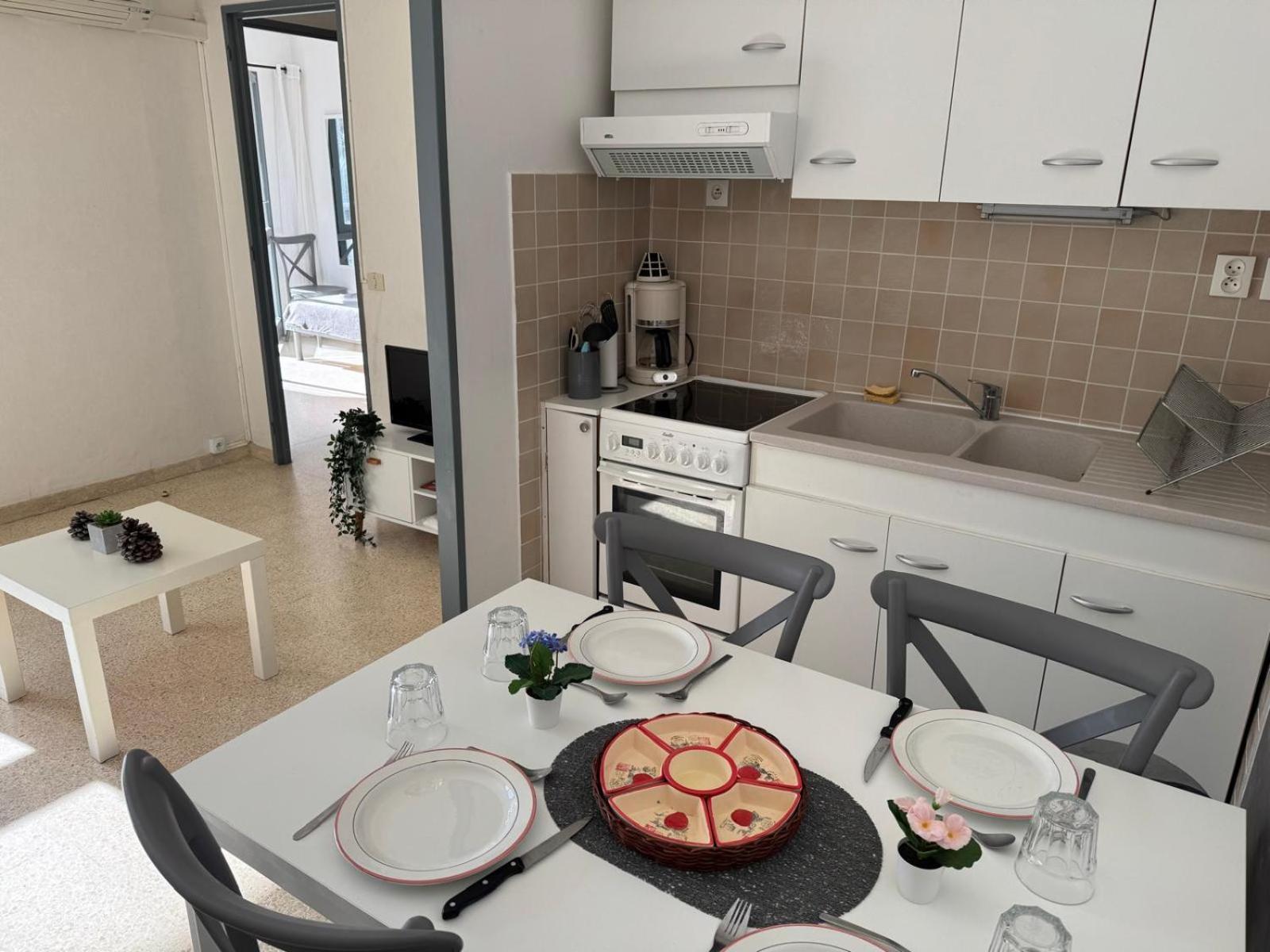Sol-Y-Days Goelette, Agreable Appartement En Rdc Avec Parking, Proche Du Centre-Ville Et De La Plage ル・グロー・デュ・ロワ エクステリア 写真