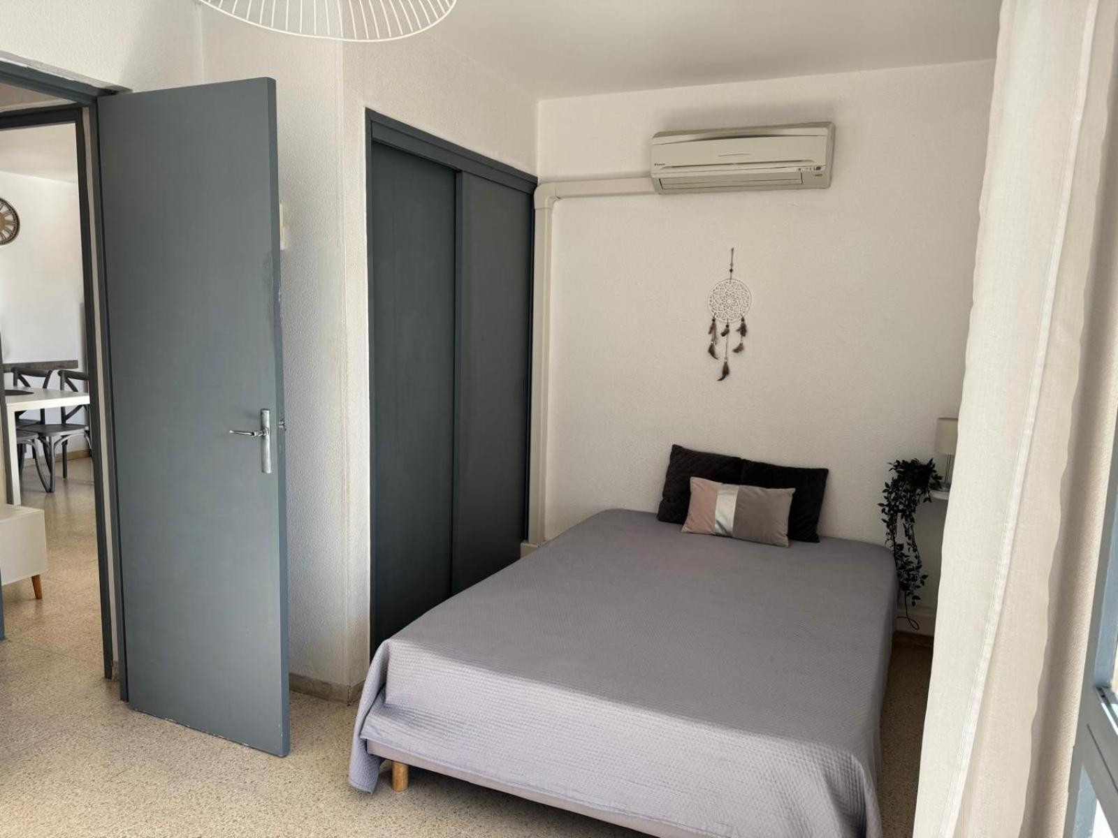 Sol-Y-Days Goelette, Agreable Appartement En Rdc Avec Parking, Proche Du Centre-Ville Et De La Plage ル・グロー・デュ・ロワ エクステリア 写真